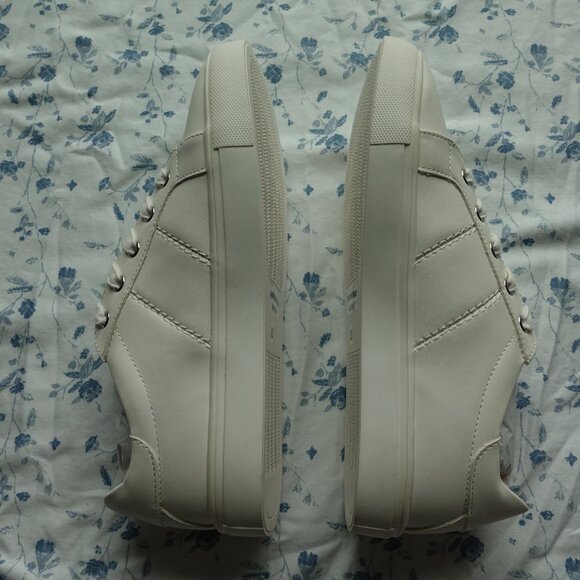 Off-white W6.5 Dolce Vita Sneaker - Picture 2 of 6